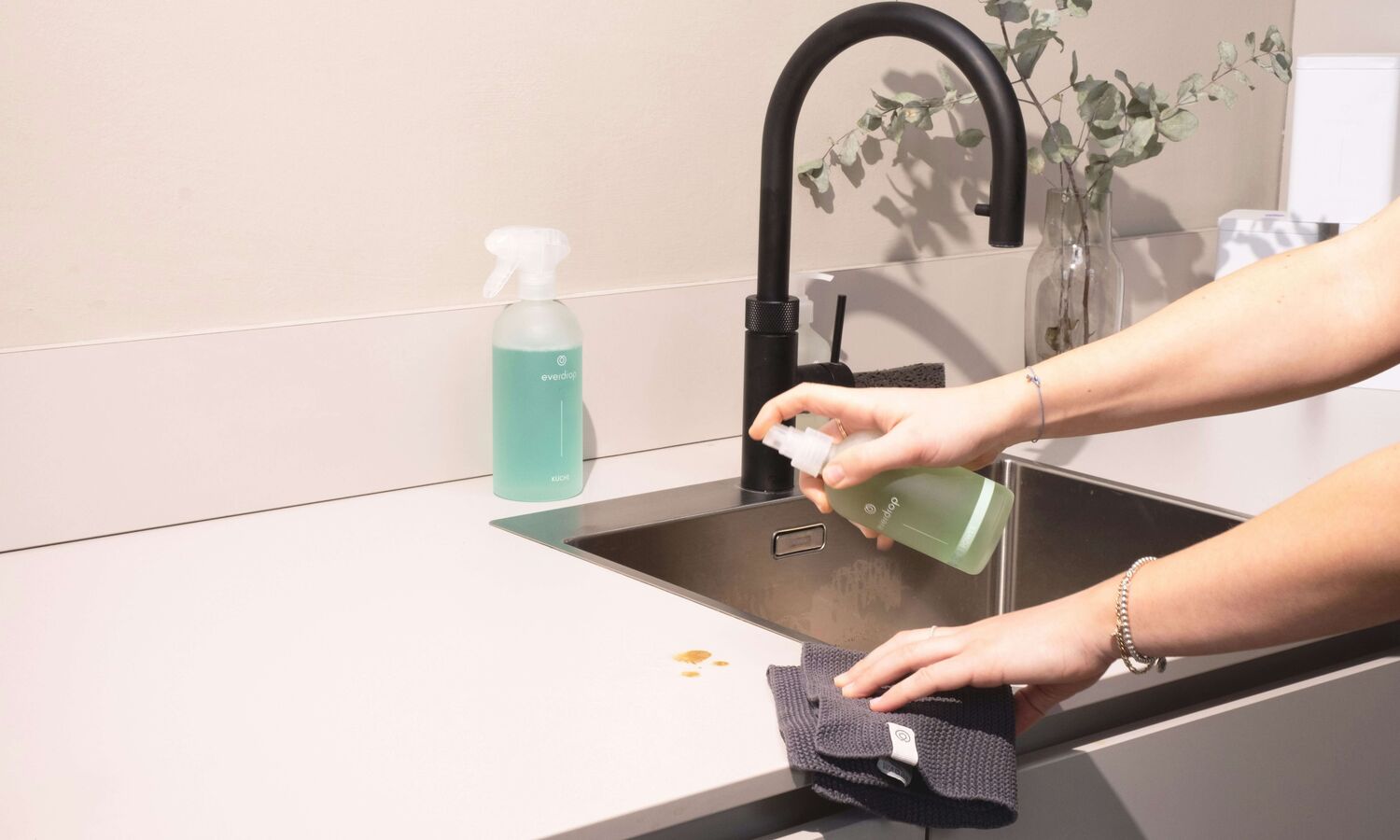 Everdrop gmbh Sq OMDO Qb3ws unsplash